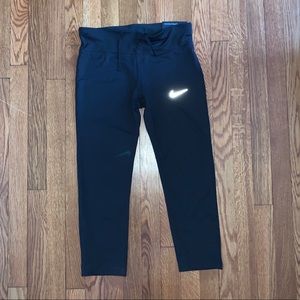 Nike Cropped Yoga Pants
